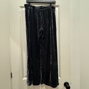 Johnny Was 4 Love and Liberty Gray Velvet pants size medium